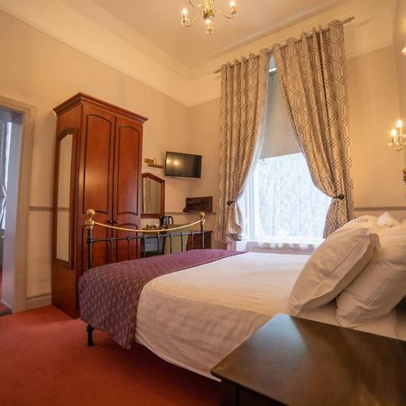 The Lansdowne Hotel Dublin Exterior foto