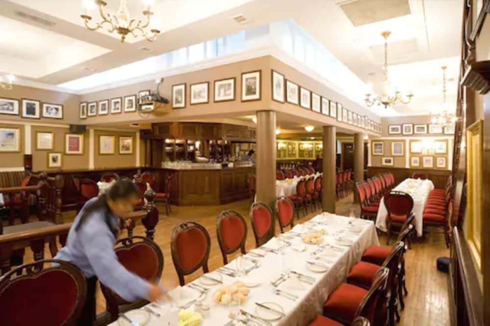 The Lansdowne Hotel Dublin Restaurante foto